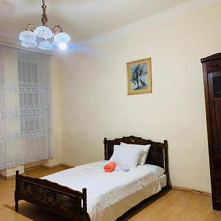 Infinity Hostel & Tour Ереван Екстериор снимка