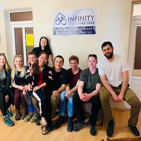 Infinity Hostel & Tour Ереван Екстериор снимка