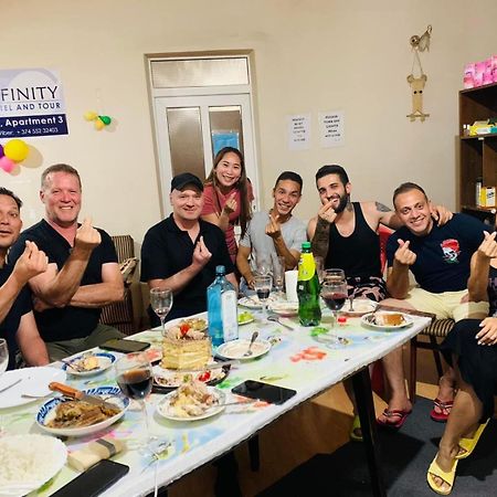 Infinity Hostel & Tour Ереван Екстериор снимка