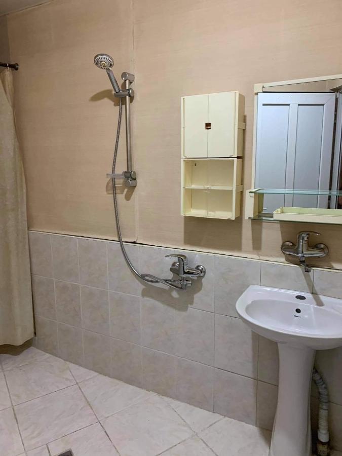 Infinity Hostel & Tour Ереван Екстериор снимка
