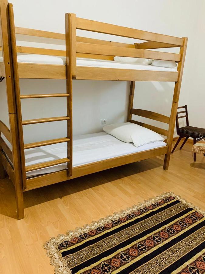 Infinity Hostel & Tour Ереван Екстериор снимка