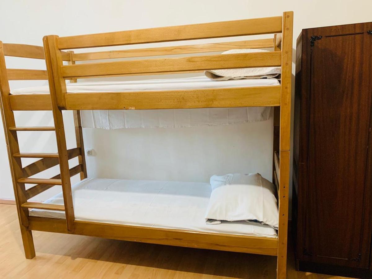 Infinity Hostel & Tour Ереван Екстериор снимка