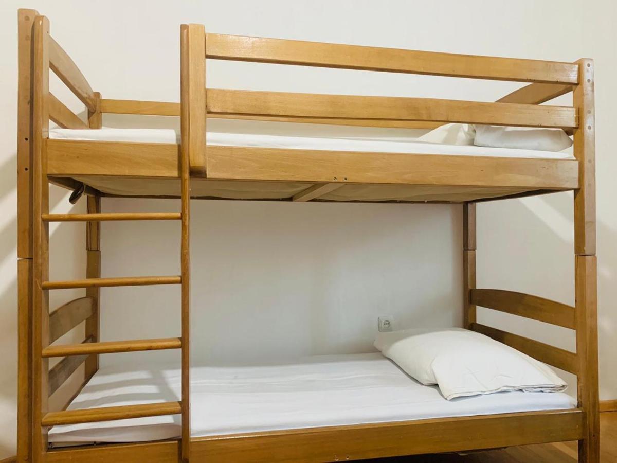 Infinity Hostel & Tour Ереван Екстериор снимка